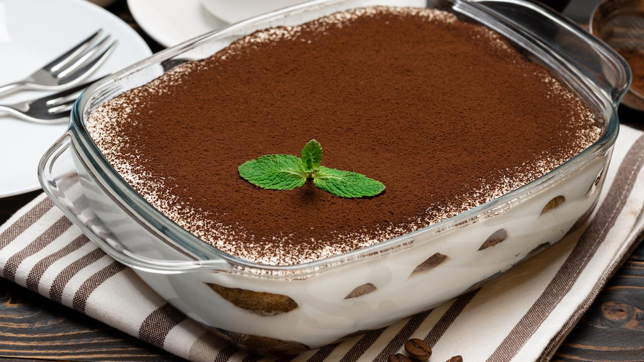 Partyspaß im Großformat - Tiramisu in Glasschale