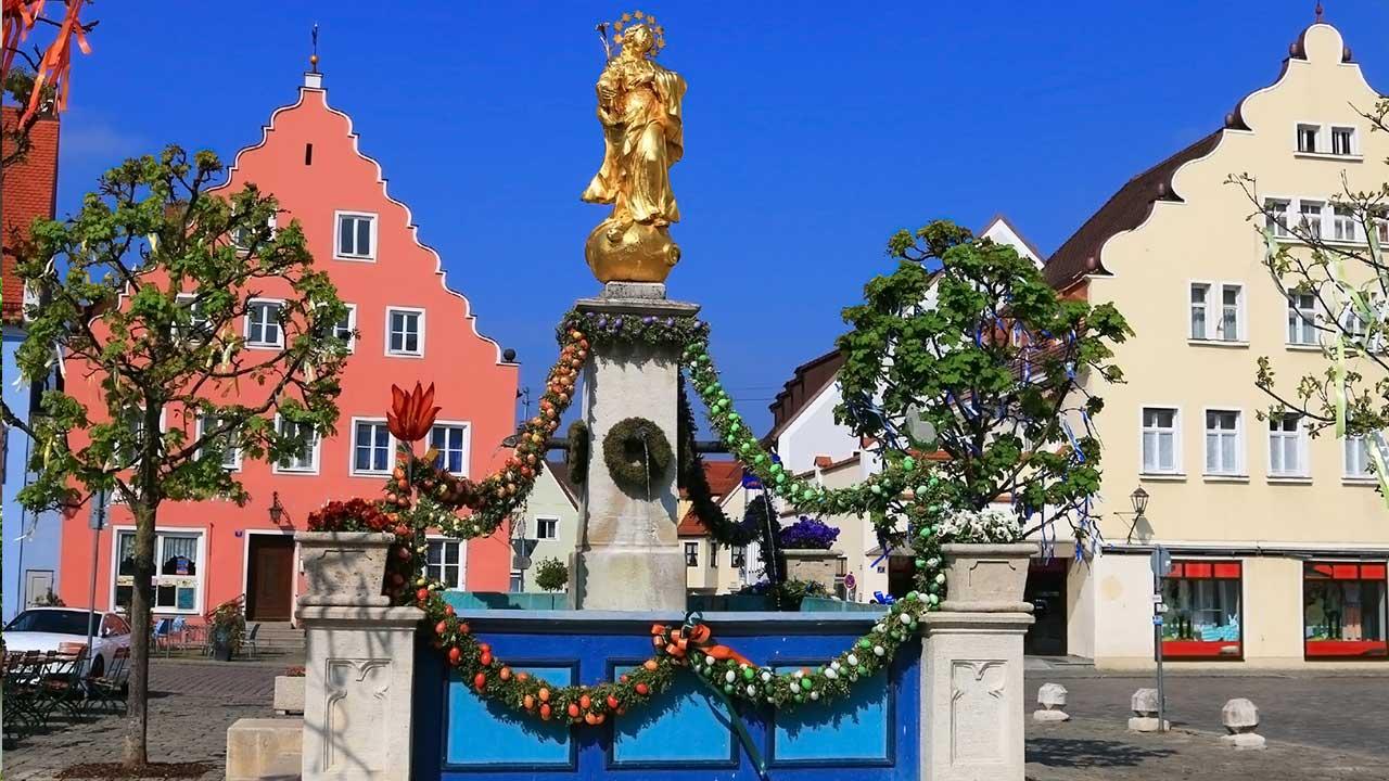 Fränkische Osterbrunnen - Wemding